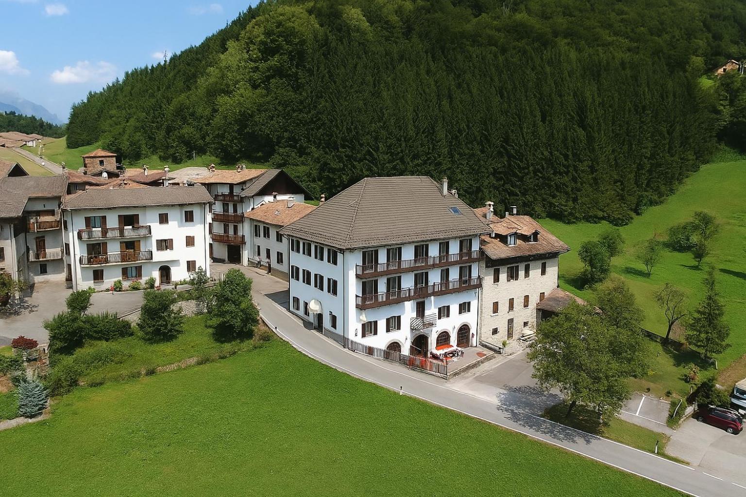 Albergo Locanda Corona Ballino Kültér fotó